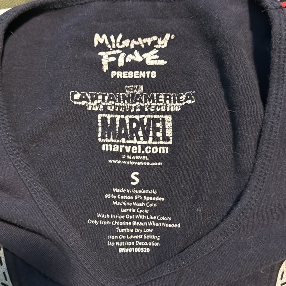 Long Sleeve Captain America Crop Top shirt - Picture 2 of 3